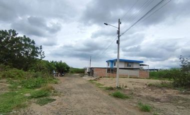 casa en urbanizacion de venta en manta zona este