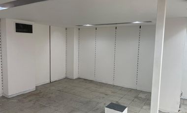 LOCAL COMERCIAL EN RENTA EN PLAZA FIESTA CAMELINAS MORELIA