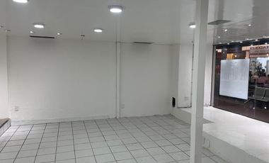LOCAL COMERCIAL EN RENTA EN PLAZA FIESTA CAMELINAS MORELIA