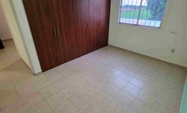 hermosa casa en renta