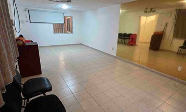 hermosa casa en renta