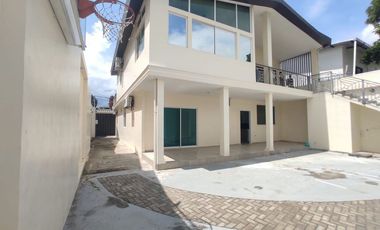 casa de venta sector los mangos portoviejo