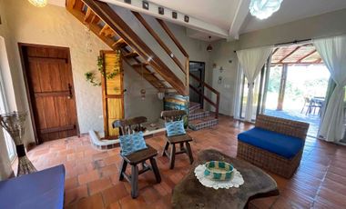 VENDO FANTÁSTICA CASA!!