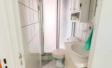CASA CON GRAN POTENCIAL AMPLIO TERRENO LAS CONDES
