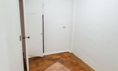 CASA CON GRAN POTENCIAL AMPLIO TERRENO LAS CONDES
