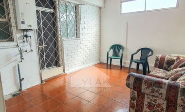 CASA CON GRAN POTENCIAL AMPLIO TERRENO LAS CONDES