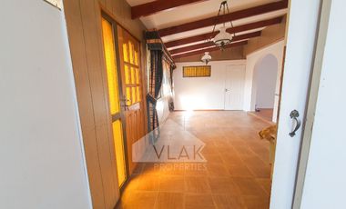 CASA CON GRAN POTENCIAL AMPLIO TERRENO LAS CONDES