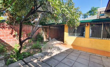 CASA CON GRAN POTENCIAL AMPLIO TERRENO LAS CONDES