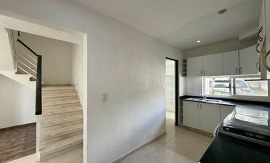 SE VENDE CASA EN RESIDENCIAL BONAMPAK CANCUN