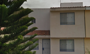 CASA EN VENTA UBICADA EN LA TOSCANA, CELAYA, GUANAJUATO, REMATE