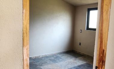 Renta de casa en Acatitlán con amplio jardín