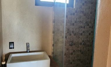 Renta de casa en Acatitlán con amplio jardín