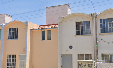 CASA EN VENTA UBICADA EN GEOVILLAS DE LOS SAUCES, CELAYA, GUANAJUATO, REMATE