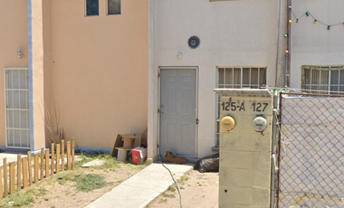 CASA EN VENTA UBICADA EN GEOVILLAS DE LOS SAUCES, CELAYA, GUANAJUATO, REMATE