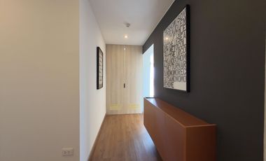 Venta de Departamento de Estreno de Dos Dormitorios, Dos Baños y Cochera en Chorrillos