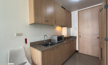 Semi-Furnished 1 Bedroom Unit with Balcony for Rent in  Unit A514 Tower 8 Field Residences Parañaque City