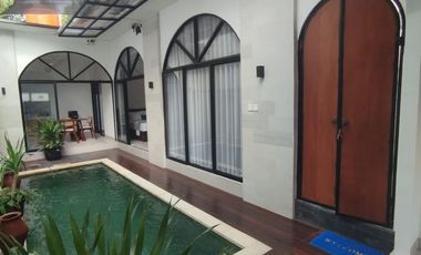 Dijual / disewakan Villa 1 lantai 2 BR minimalis modern