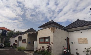 Dijual / disewakan Villa 1 lantai 2 BR minimalis modern