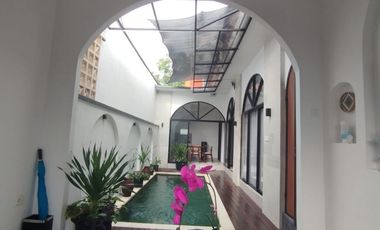 Dijual / disewakan Villa 1 lantai 2 BR minimalis modern