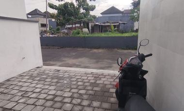 Dijual / disewakan Villa 1 lantai 2 BR minimalis modern