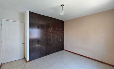CASA EN VENTA DE 3 RECAMARAS Y JARDIN EN TLALIXTAC