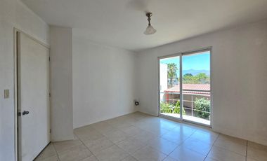 CASA EN VENTA DE 3 RECAMARAS Y JARDIN EN TLALIXTAC