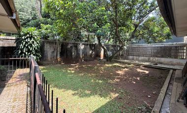 Cipete Area, Dijual Rumah Klasik Bagus dan Terawat Lokasi Strategis Row Jalan Lebar