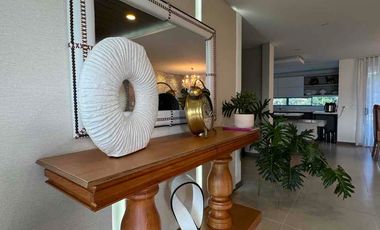 Venta de apartamento en el Poblado, Medellín 215 m², $2.290 millones COP - 675.000 USD