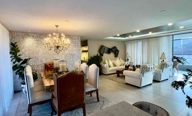 Venta de apartamento en el Poblado, Medellín 215 m², $2.290 millones COP - 675.000 USD