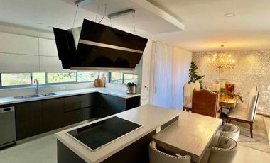 Venta de apartamento en el Poblado, Medellín 215 m², $2.290 millones COP - 675.000 USD