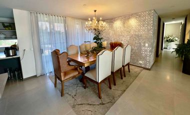 Venta de apartamento en el Poblado, Medellín 215 m², $2.290 millones COP - 675.000 USD