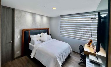 Venta de apartamento en el Poblado, Medellín 215 m², $2.290 millones COP - 675.000 USD