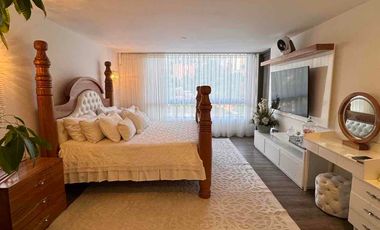 Venta de apartamento en el Poblado, Medellín 215 m², $2.290 millones COP - 675.000 USD