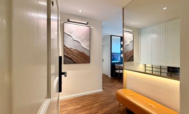 Newly renovated unit for rent at Sathon- Yenakart Area