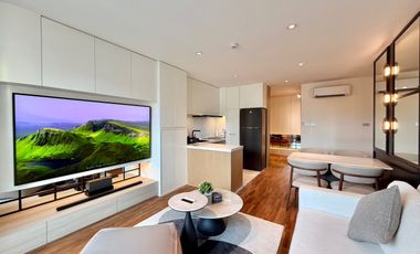 Newly renovated unit for rent at Sathon- Yenakart Area
