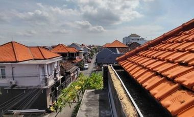 RUMAH 2 LANTAI DI JL PULAU MOYO PEDUNGAN DENPASAR SELATAN