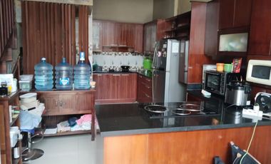 RUMAH 2 LANTAI DI JL PULAU MOYO PEDUNGAN DENPASAR SELATAN