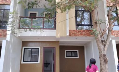 Townhouse For Sale in Dasmarinas Cavite (The Villas)-MC