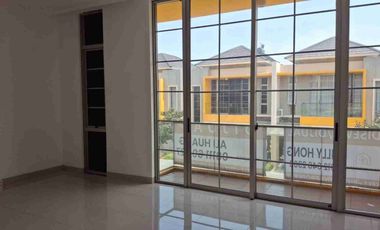 sewa cepat rumah pik2 8x15 kosongan