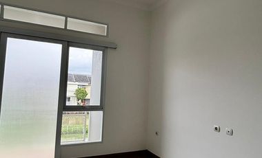 2 UNIT LAGI RUMAH BARU 2 LANTAI MINIMALIS CISARANTEN KULON ARCAMANIK