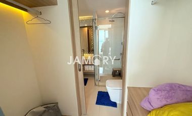 Riviera Wongamat Beach Corner Room for Rent