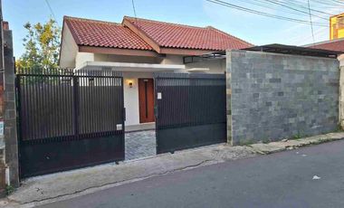 Dijual 2 Rumah Siap Huni Plus Tanah Sayap Cibabat, Cimahi Utara Lt 803