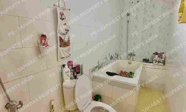RUMAH SEMI FURNISHED KALCER SKENA DI JAKSEL STRATEGIS