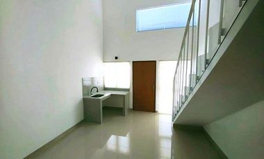 AMR-105.WEN 🌟 Modern Unfurnished Townhouse for Yearly Rent in Prime Renon Area