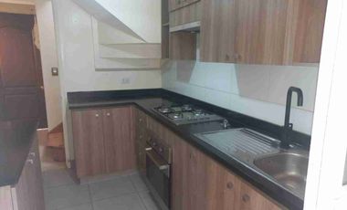Vendo Hermosa Casa Sector Costa Laguna Cond.San Marcos. 4dormitorios 3baños 2estacionamientos.