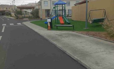 Vendo Hermosa Casa Sector Costa Laguna Cond.San Marcos. 4dormitorios 3baños 2estacionamientos.