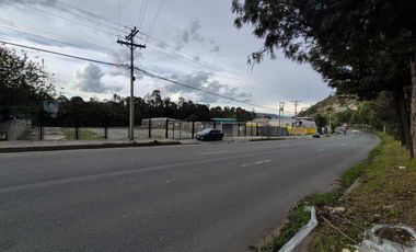 Terreno comercial de venta amplio en plena autopista ideal para cualquier tipo de uso comercial, alta exposición comercial.