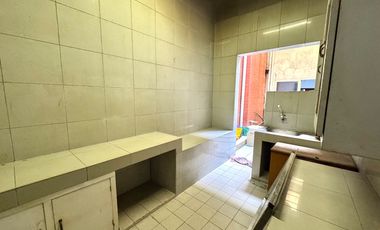 JUAL RUKO STRATEGIS DI PASAR BARUI JAKARTA PUSAT. COCOK UNTUK RESTO, HOTEL, KOST