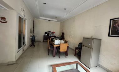 JUAL RUKO STRATEGIS DI PASAR BARUI JAKARTA PUSAT. COCOK UNTUK RESTO, HOTEL, KOST
