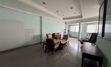 JUAL RUKO STRATEGIS DI PASAR BARUI JAKARTA PUSAT. COCOK UNTUK RESTO, HOTEL, KOST